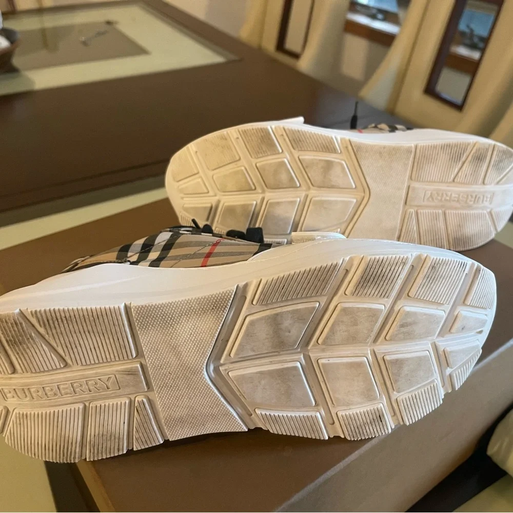 Mens Burberry Vintage Check, Suede and Leather Sneakers. - Picture 5 of 9